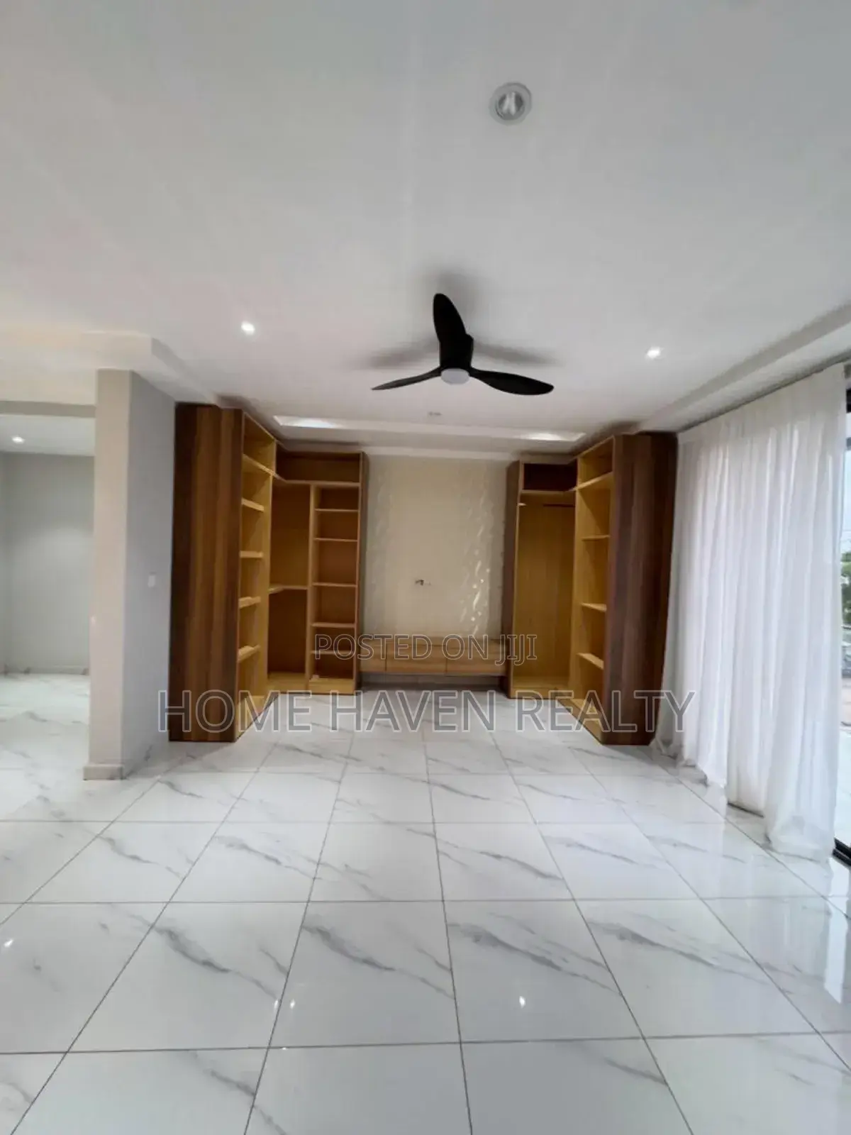4bdrm House in Lakeside for sale