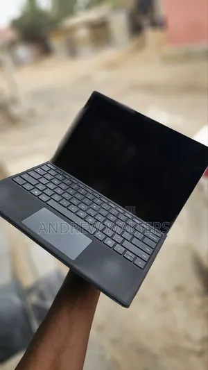 New Laptop Microsoft Surface Pro 5 8GB Intel Core i5 SSD 256GB