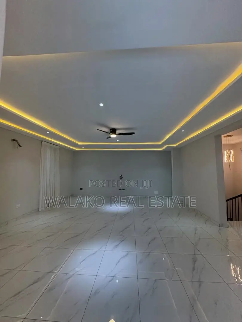 4bdrm House in Lake Side Estate for sale