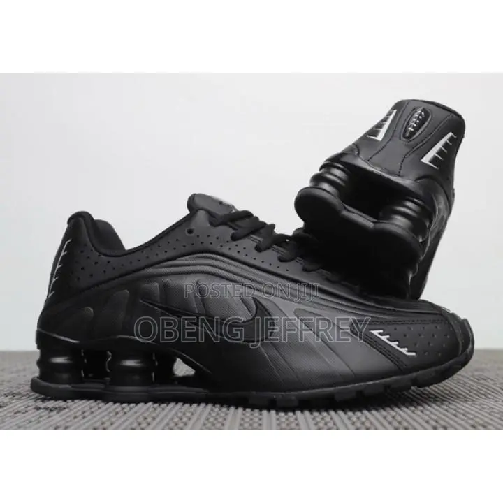 Original Nike Shox R4 Black/ Metallic Silver