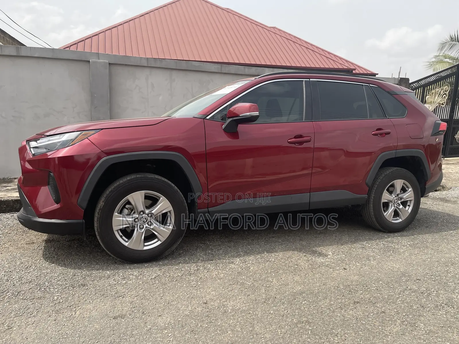 Toyota RAV4 2022 Red