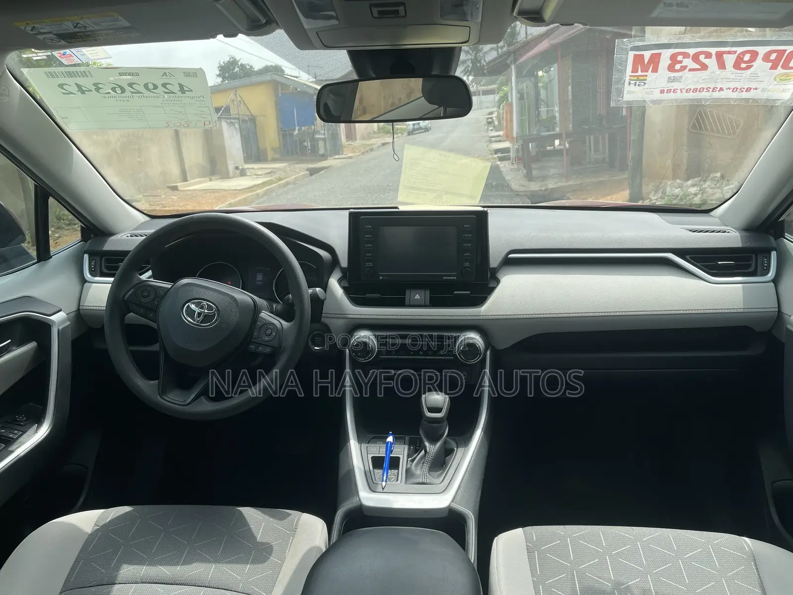 Toyota RAV4 2022 Red