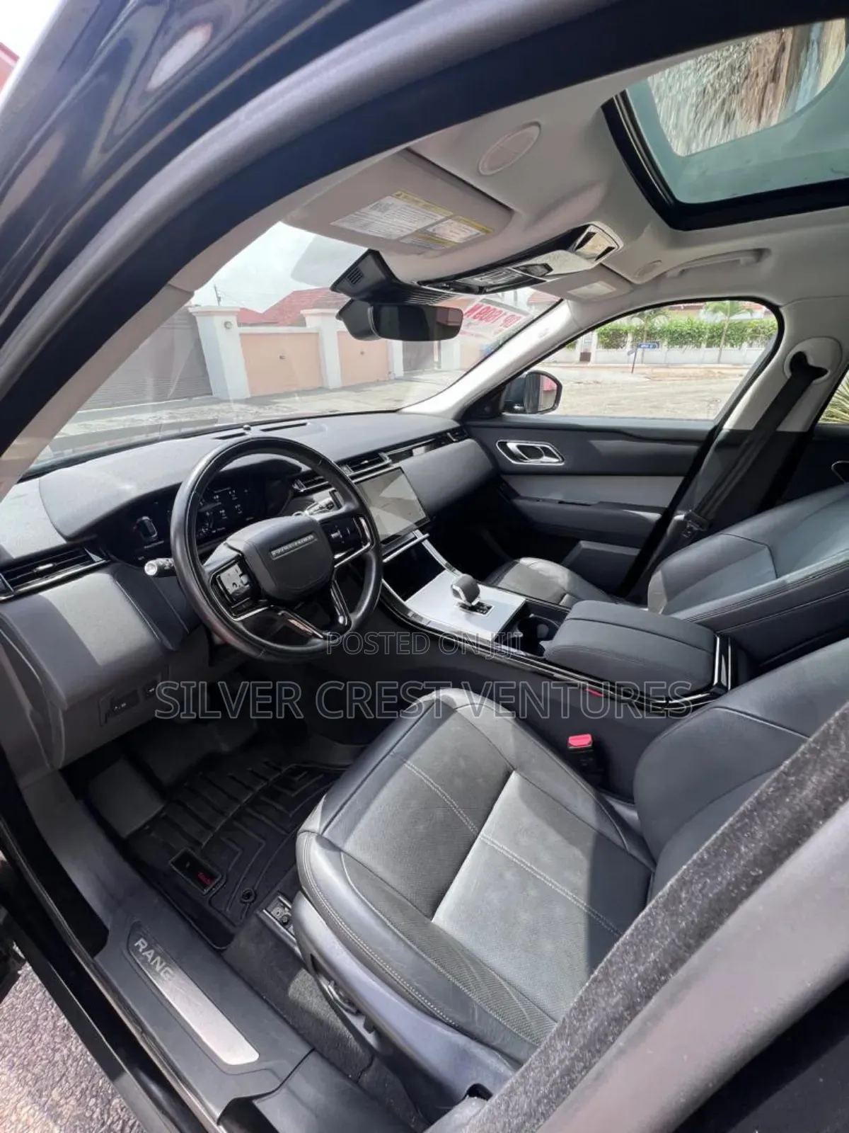 Land Rover Range Rover Velar S 2024 Black