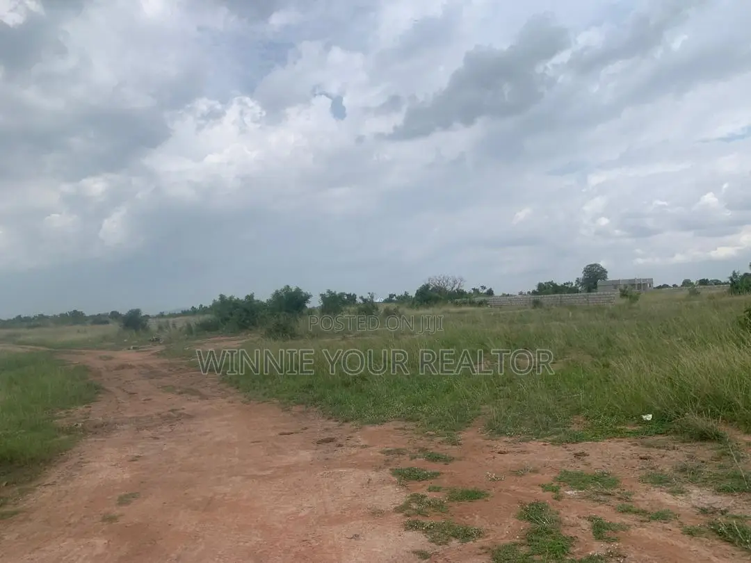 Dodowa - Affordable Prime Location // Free Blocks