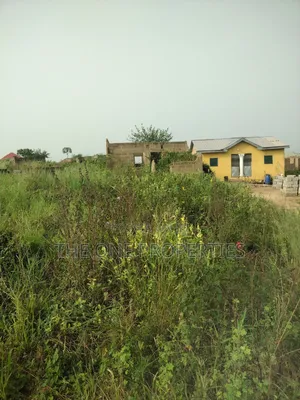 2bdrm House in Adjen Kotoku - Kofi, Amasaman for sale
