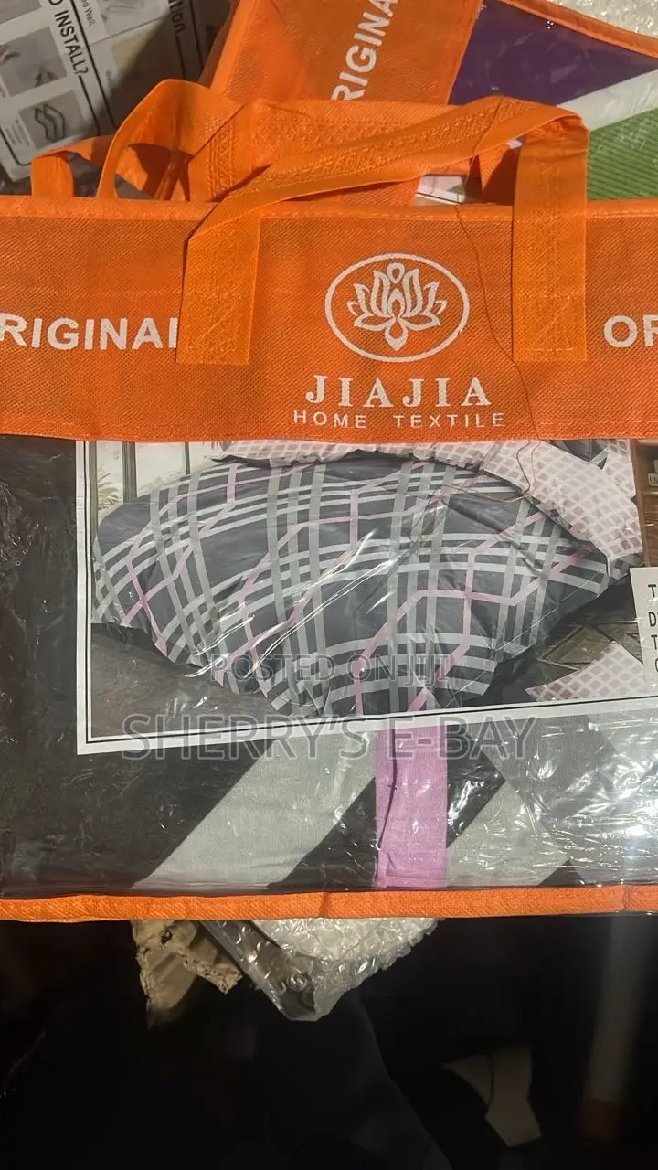 6pcs Bedsheets Set. 2 Bedsheets With 4 Pillow Covers