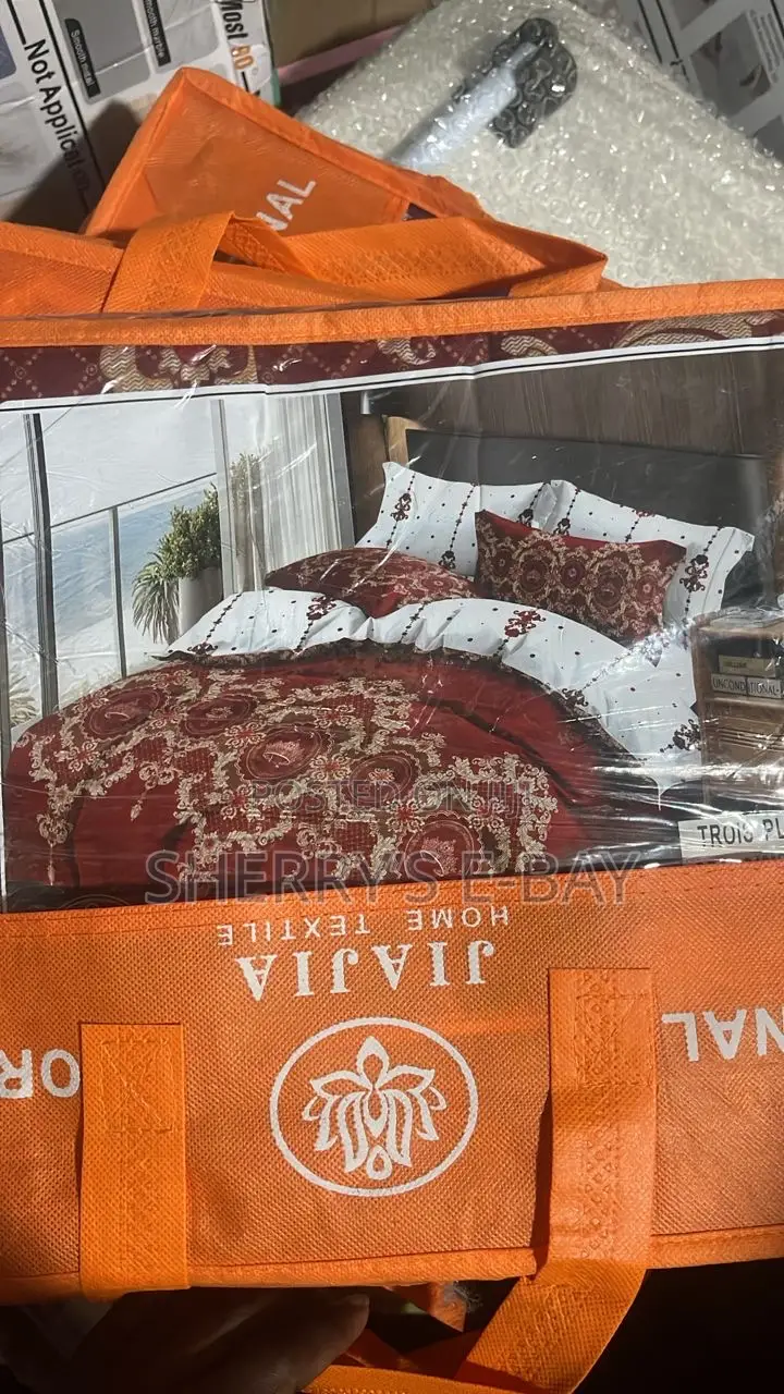 6pcs Bedsheets Set. 2 Bedsheets With 4 Pillow Covers