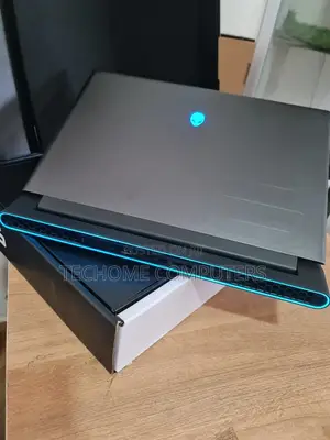 New Laptop Alienware M17x R2 16GB AMD Ryzen 9 SSD 1T