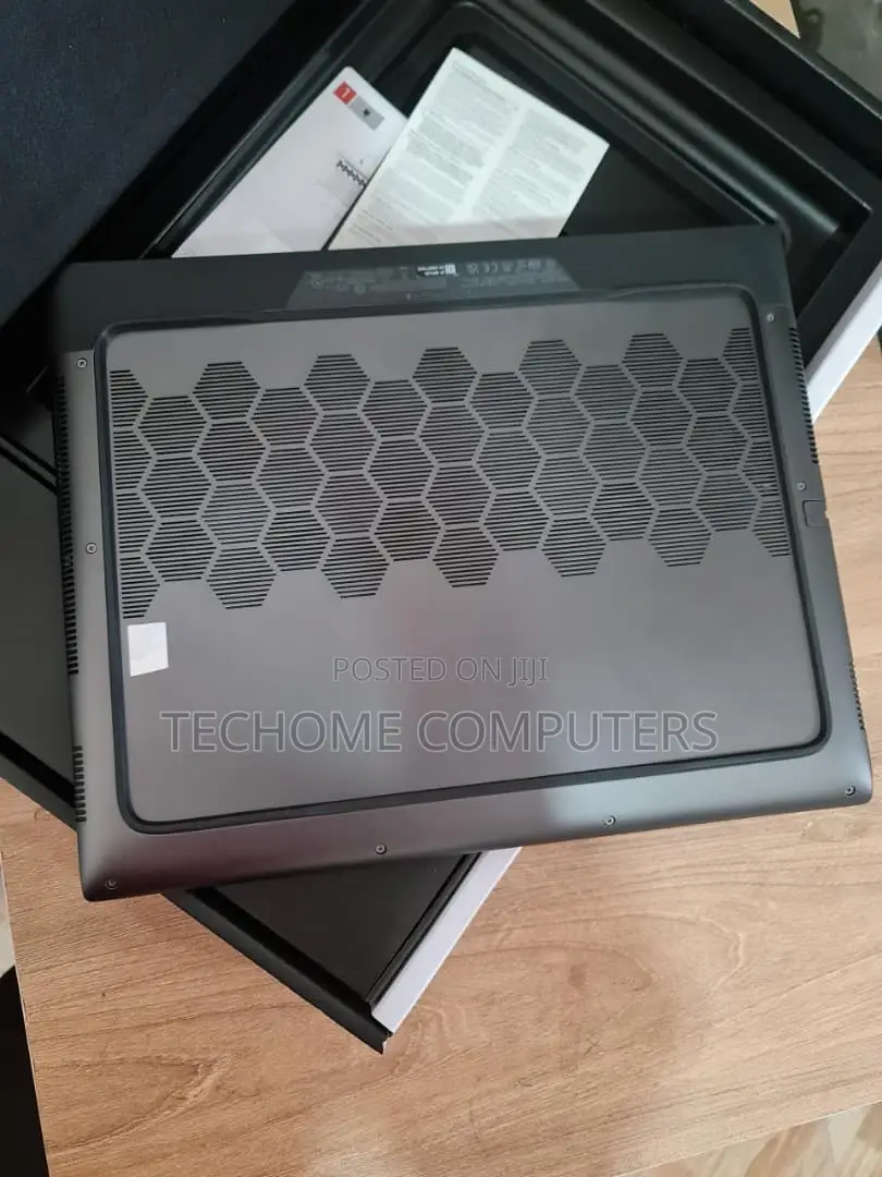New Laptop Alienware M17x R2 16GB AMD Ryzen 9 SSD 1T