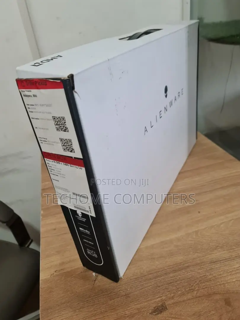 New Laptop Alienware M17x R2 16GB AMD Ryzen 9 SSD 1T