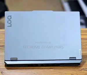 Laptop Lenovo LOQ 15IRH8 16GB Intel Core i5 SSD 512GB