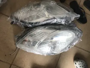 Toyota Yaris/Vitz Head Light 2010 Pair