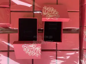 Set-Up Gift Box