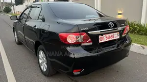 Toyota Corolla 2012 Black