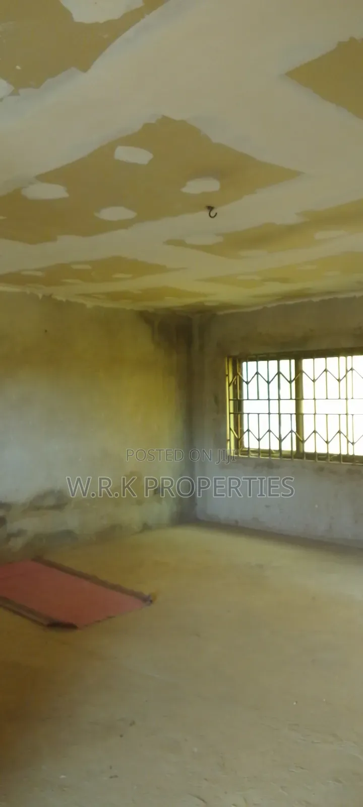 6bdrm House in Koforidua Asokore, New-Juaben Municipal for sale