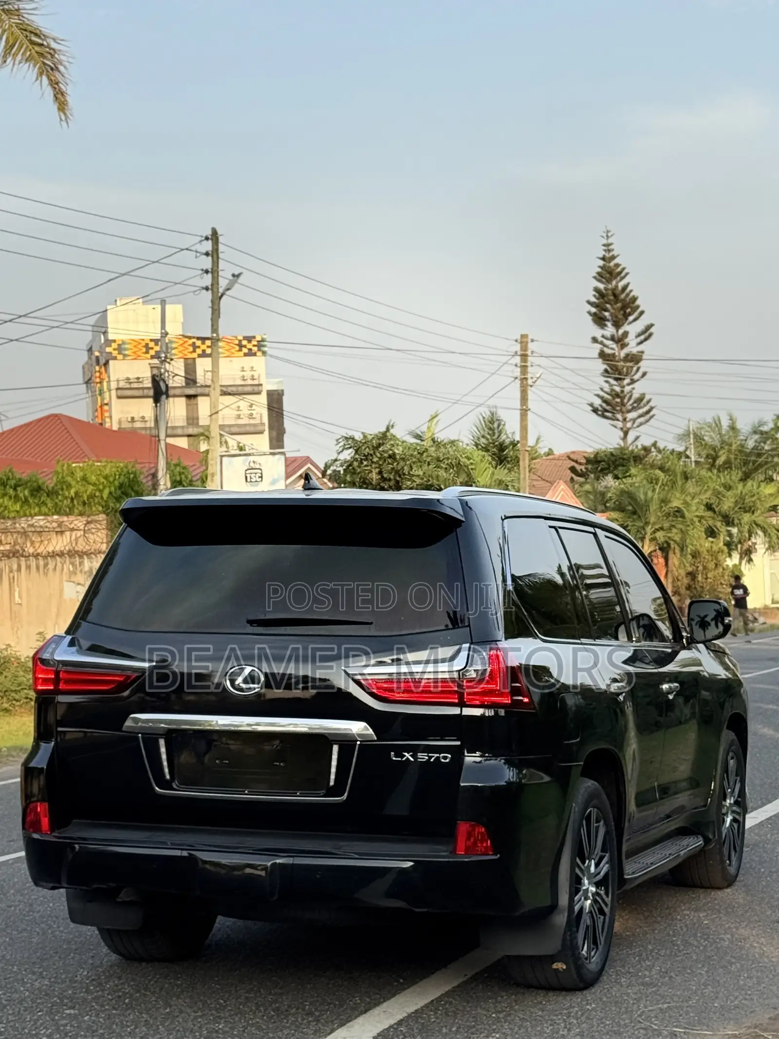 Lexus LX 570 (5 seats) AWD 2019 Black