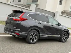 Honda CR-V Touring 4dr SUV AWD (1.5L 4cyl CVT) 2017 Gray
