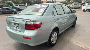 Toyota Vios 2010 Green