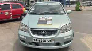 Toyota Vios 2010 Green