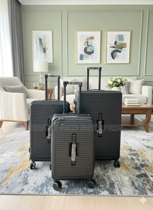 Premium Lightweight Polycarbonate Trunk Suitcase - 3 Sizes Available