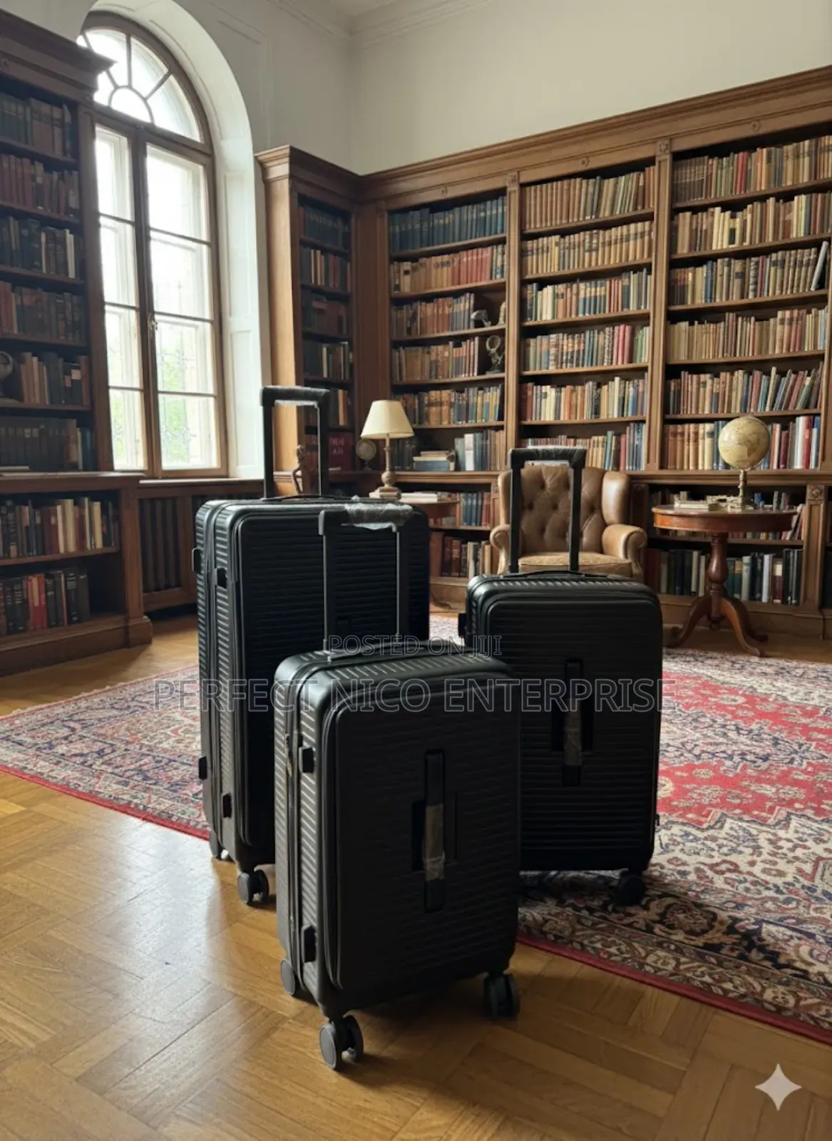 Premium Lightweight Polycarbonate Trunk Suitcase - 3 Sizes Available
