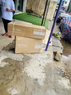 Ultra Modern Air Conditioner Split R410 Gas 1.5hp TCL