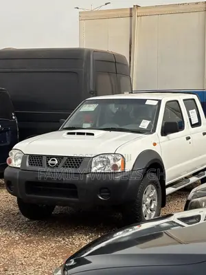 Nissan Hardbody 2012 White