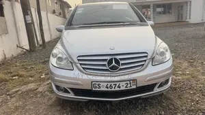 Mercedes-Benz C200 2010 Gray