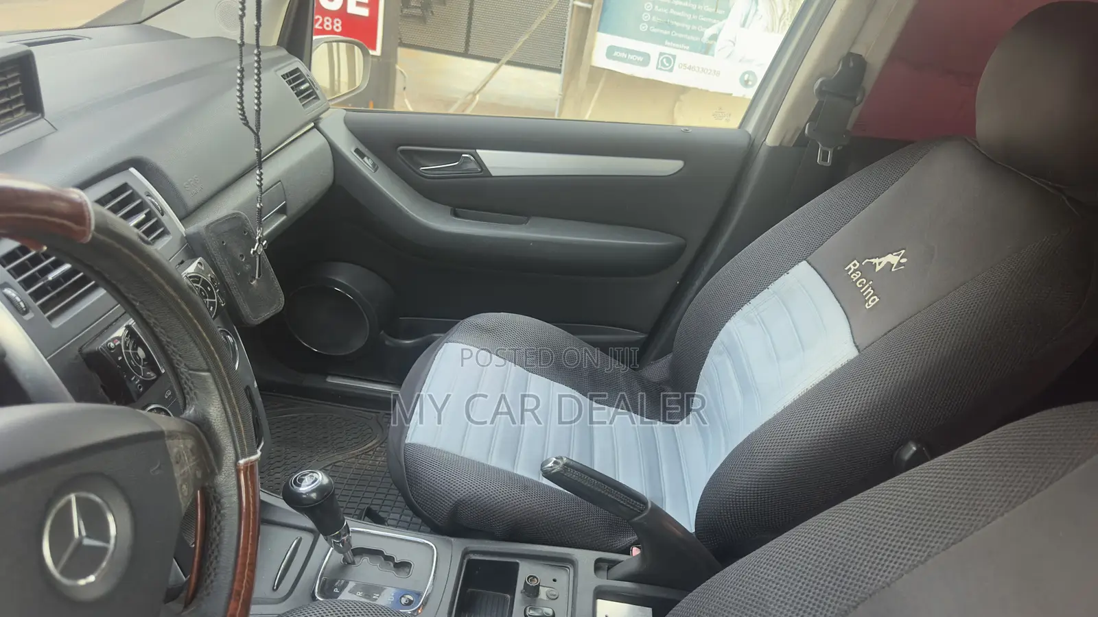 Mercedes-Benz C200 2010 Gray