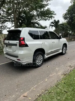 Toyota Land Cruiser Prado 4.0 Petrol GX-R 2017 White