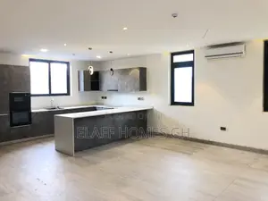 4bdrm Townhouse / Terrace in Elaffhomesgh, Otano for rent
