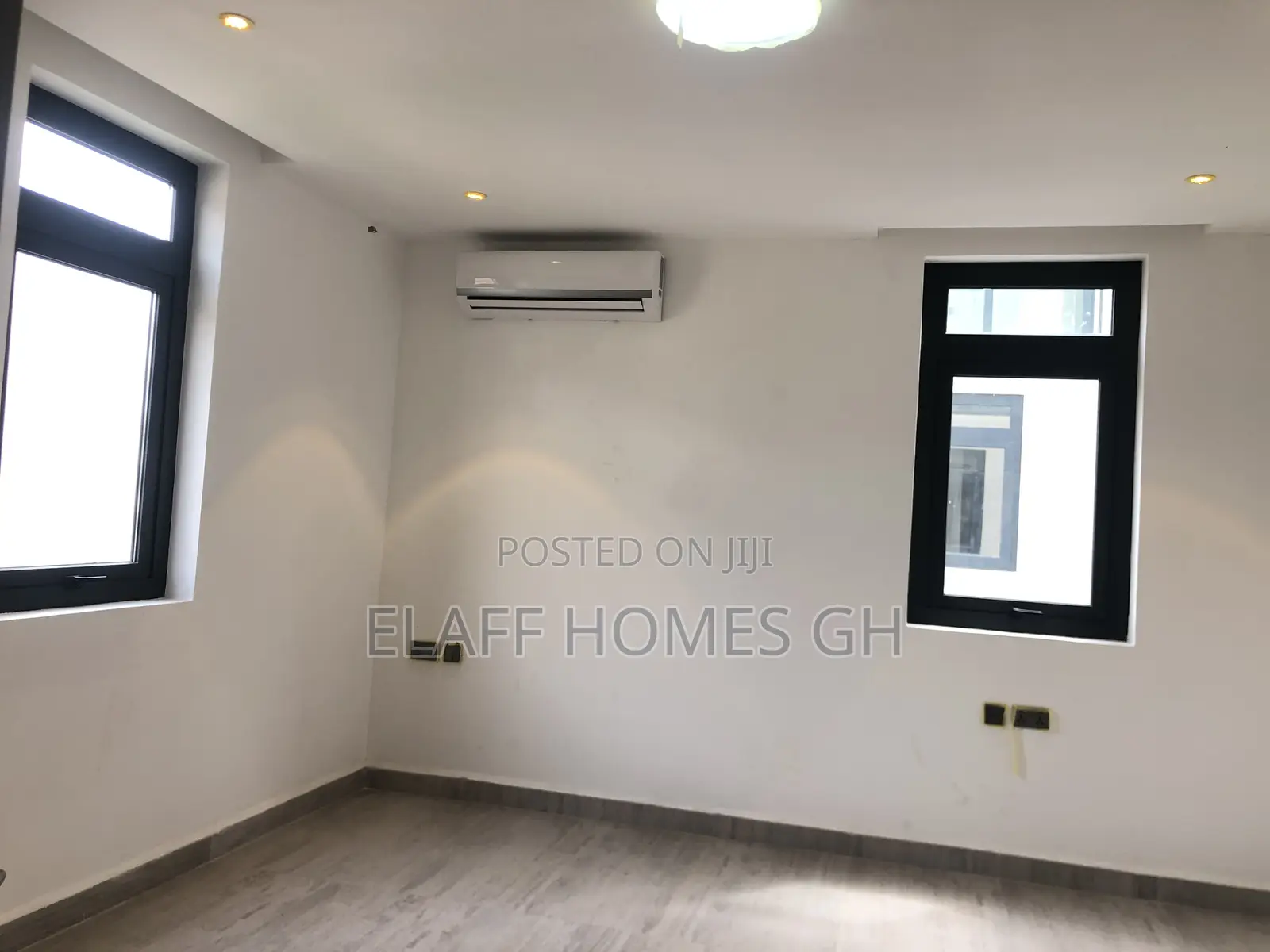 4bdrm Townhouse / Terrace in Elaffhomesgh, Otano for rent