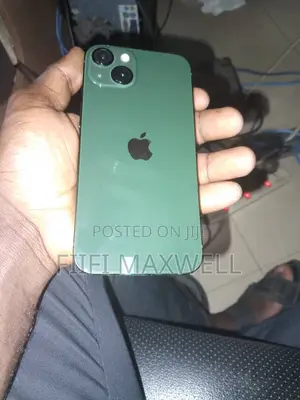 Apple iPhone 13 128 GB Green