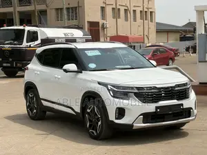 Kia Seltos S AWD 2026 White