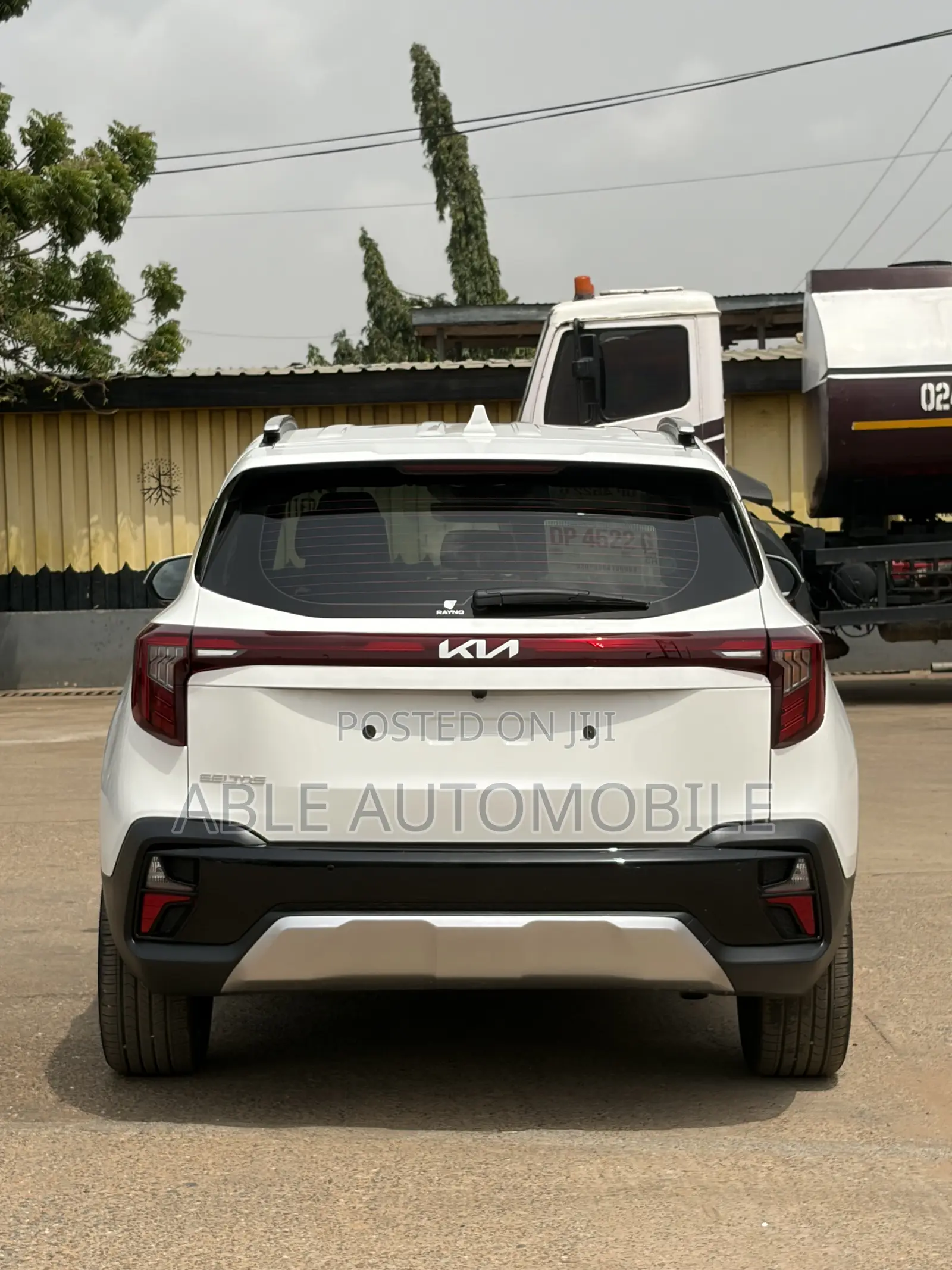 Kia Seltos S AWD 2026 White