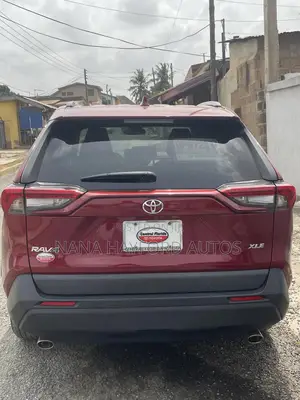 Toyota RAV4 2022 Red