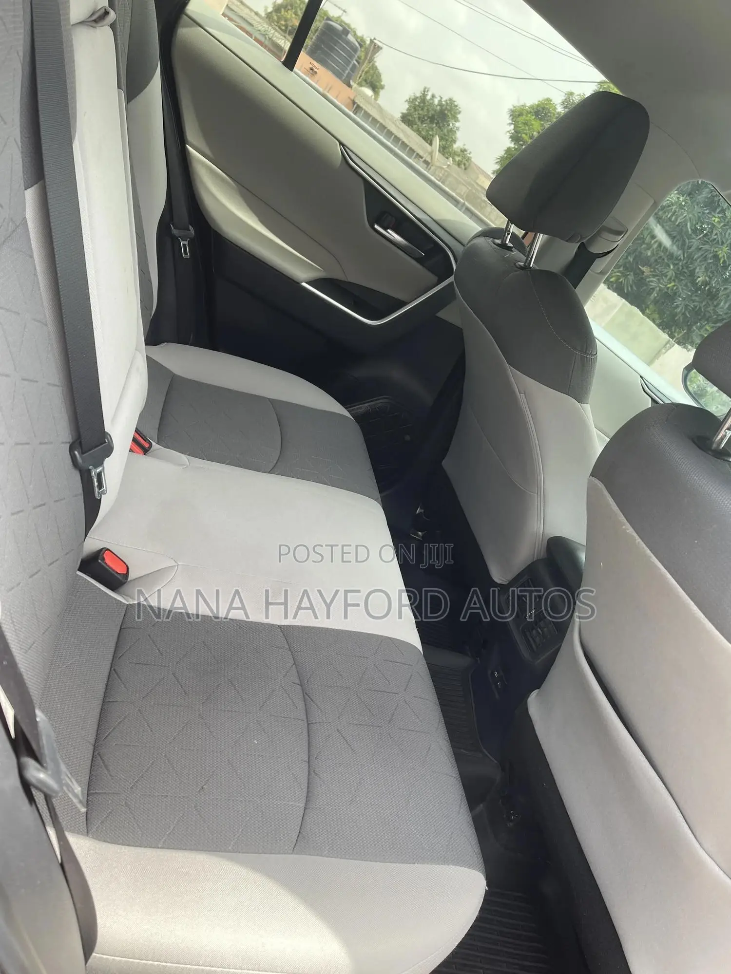 Toyota RAV4 2022 Red