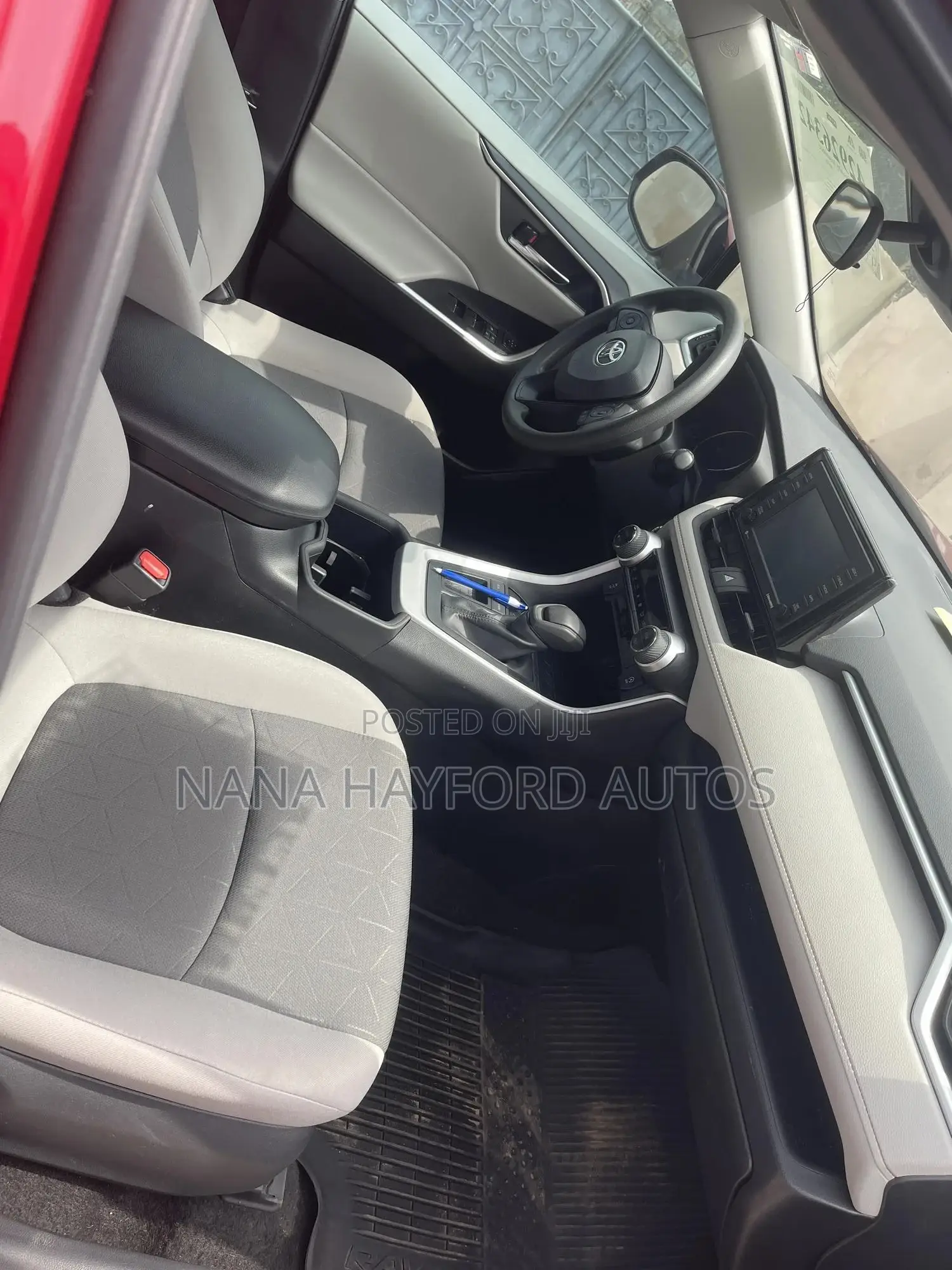 Toyota RAV4 2022 Red