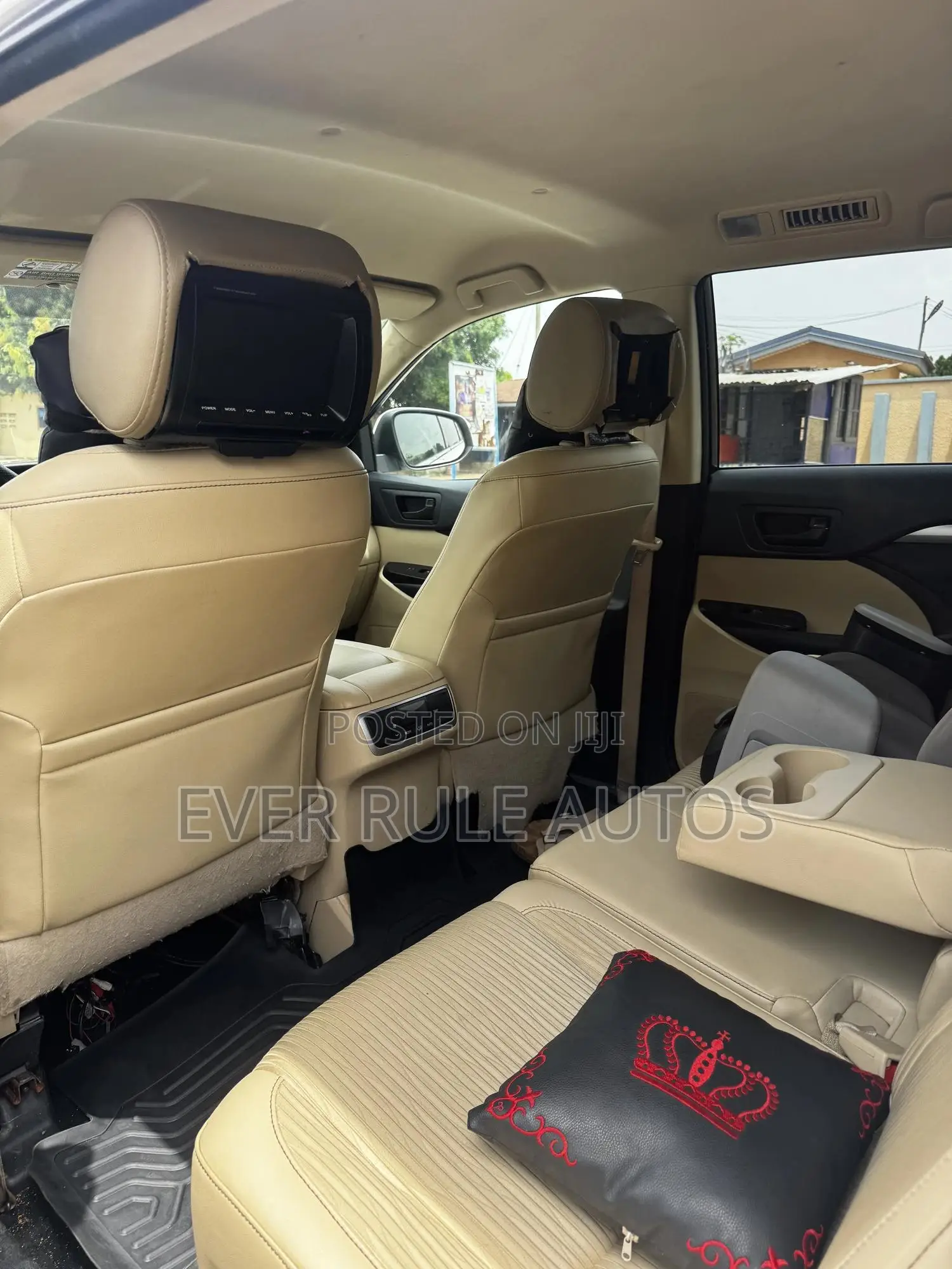 Toyota Highlander LE Plus 4dr SUV AWD (3.5L 6cyl 6A) 2015 White