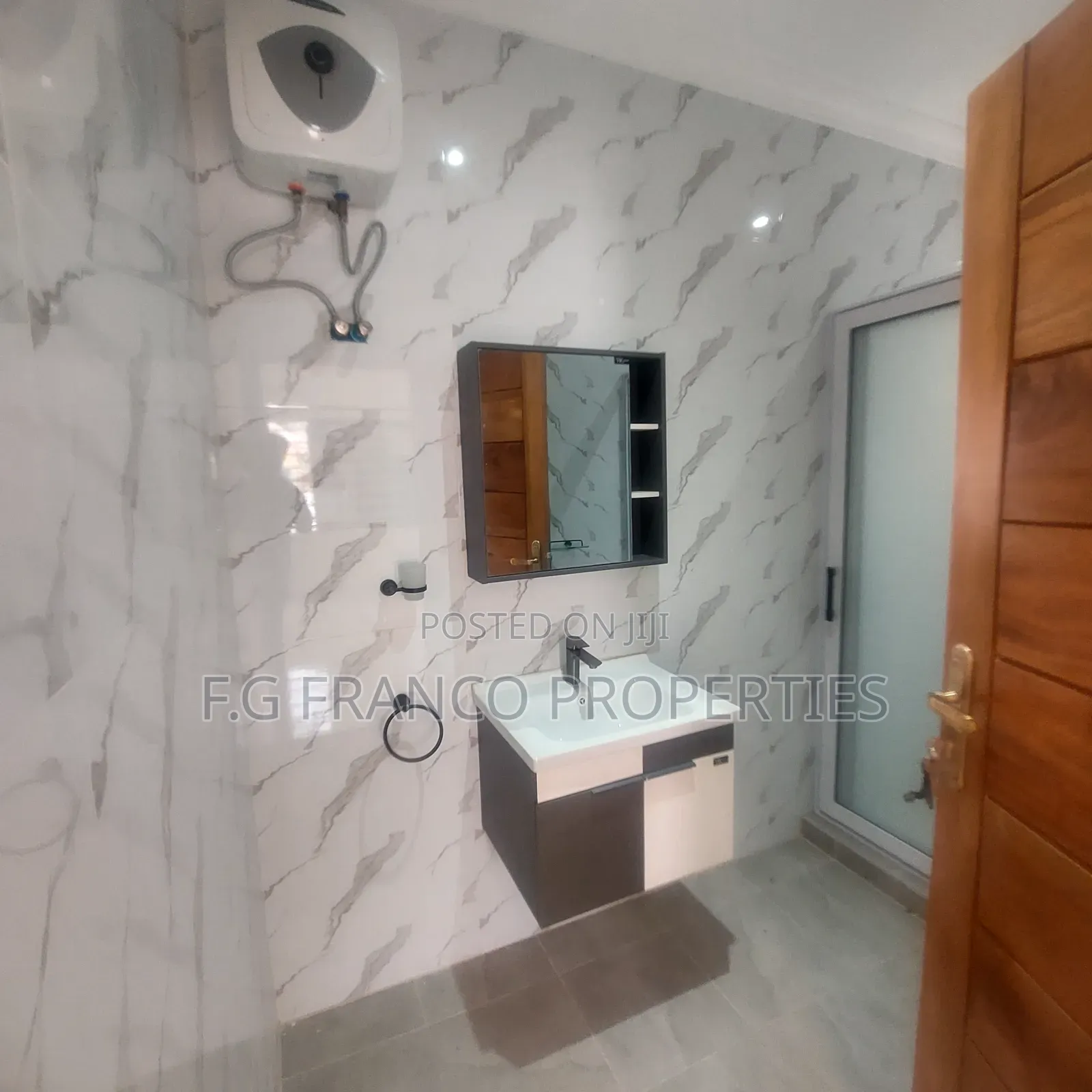 3bdrm House in Kg Franco Properties, Spintex for sale