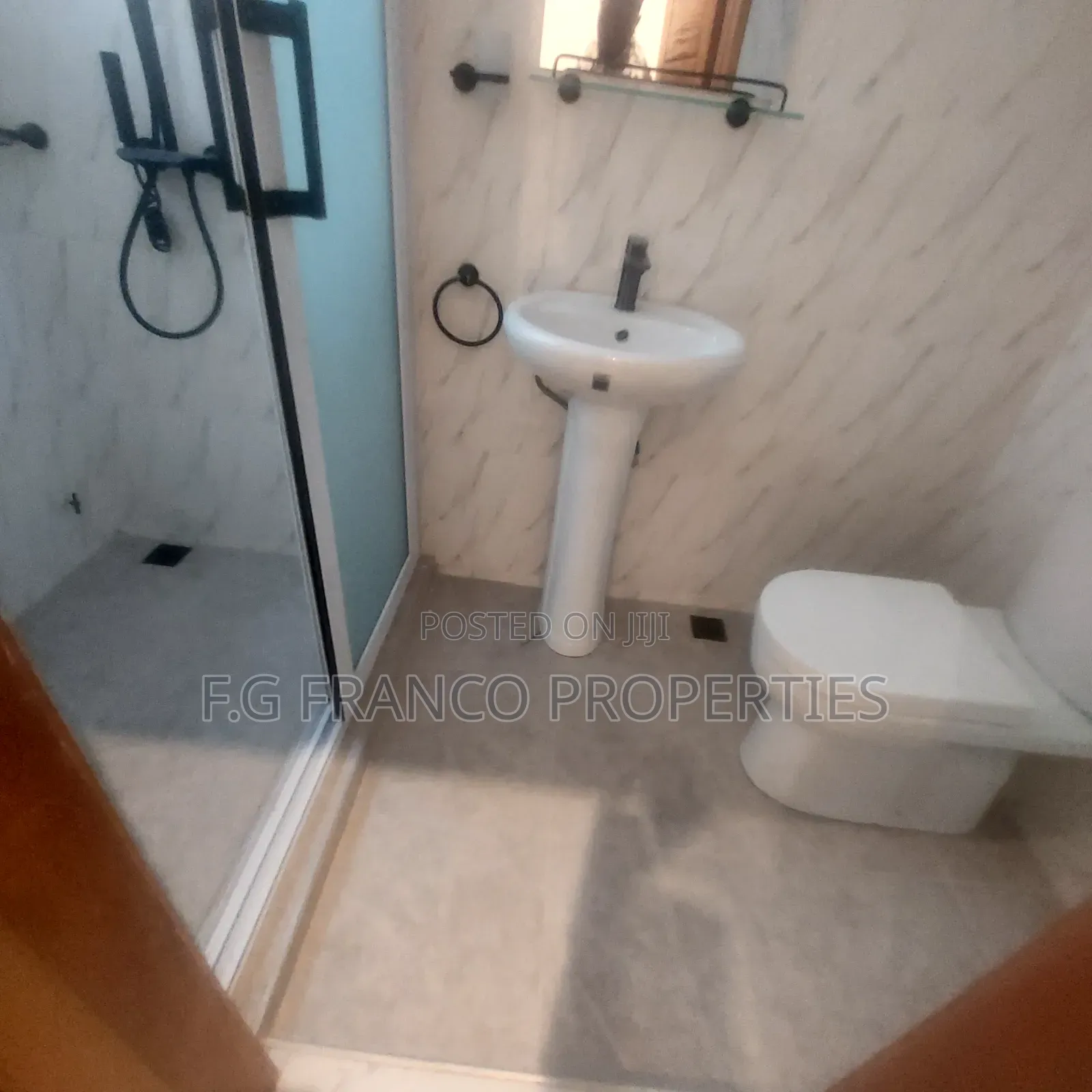 3bdrm House in Kg Franco Properties, Spintex for sale
