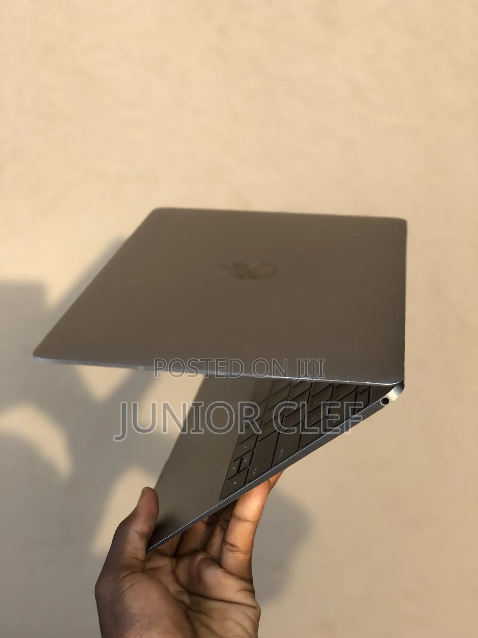 Laptop Apple MacBook 2017 8GB Intel Core M3 SSD 256GB
