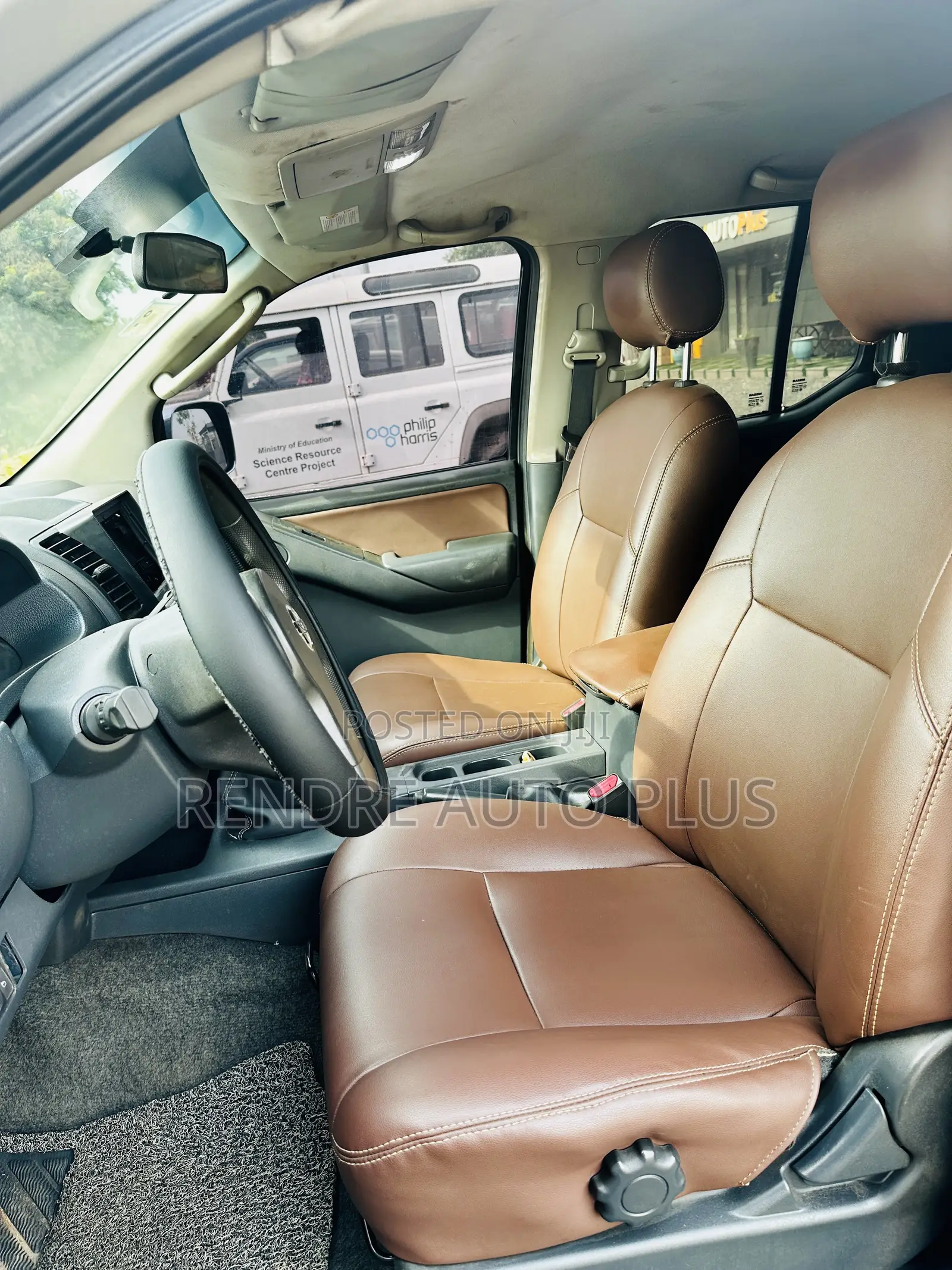 Nissan Navara 2.5 dCi 2011 Gray