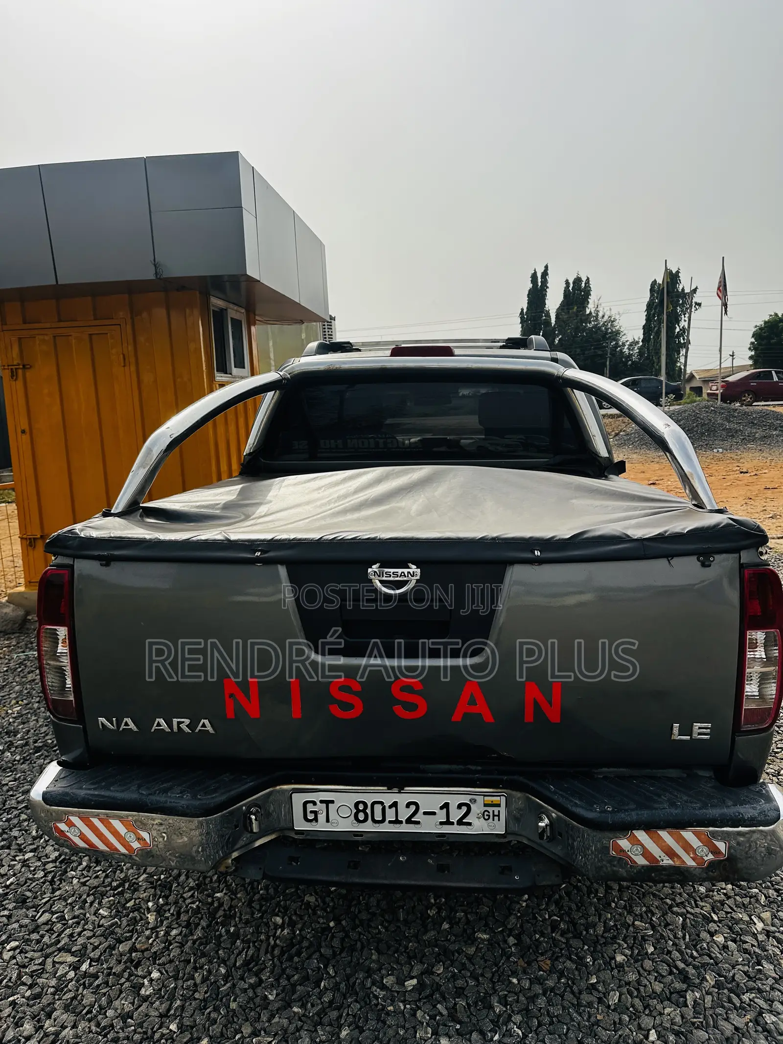 Nissan Navara 2.5 dCi 2011 Gray