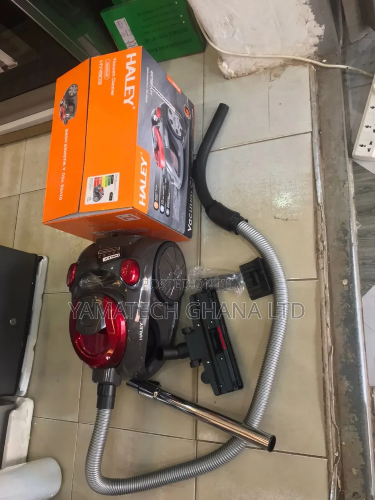 Powerful Haley Vacuum Cleaner With Removable Bag