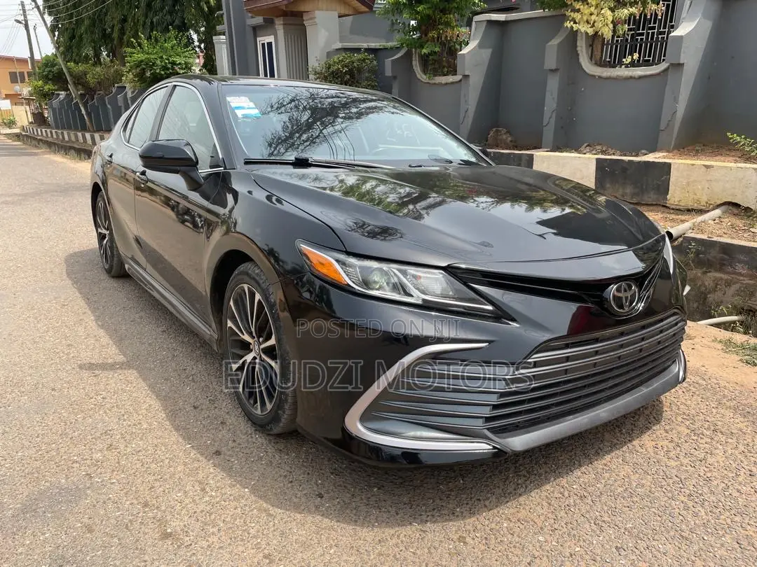 Toyota Camry SE (2.5L 4cyl 8A) 2019 Black