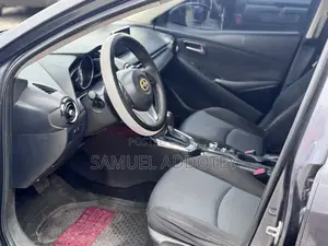 Toyota Yaris iA 1.5 FWD 2016 Gray