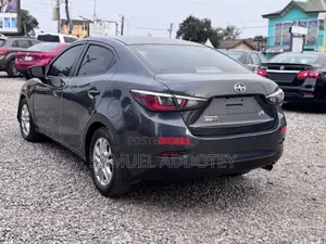 Toyota Yaris iA 1.5 FWD 2016 Gray