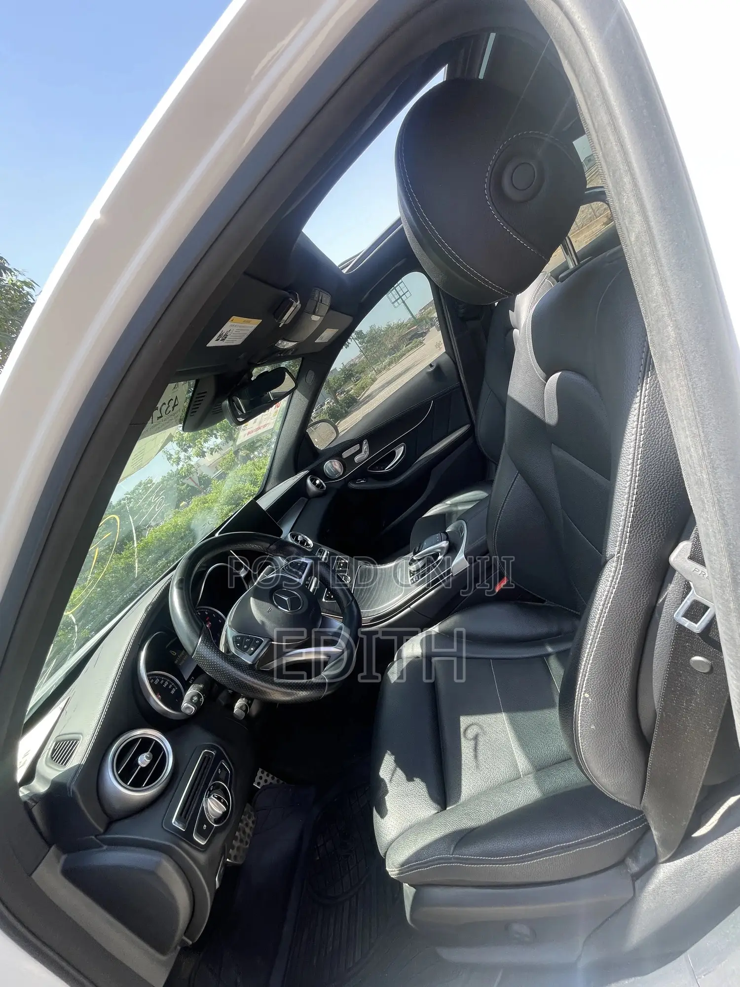 Mercedes-Benz C300 Sport 4Matic Sedan AWD (2.0L 4cyl 7A) 2017 White