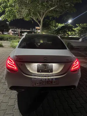 Mercedes-Benz C300 Sport 4Matic Sedan AWD (2.0L 4cyl 7A) 2017 White